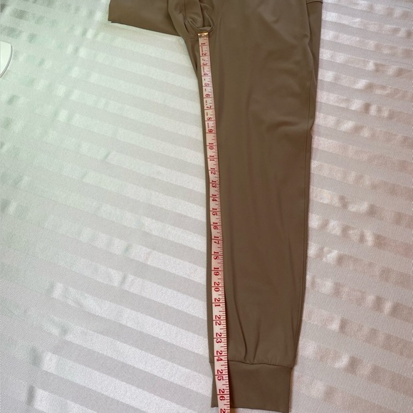 CRZ Yoga Tan Joggers Size XS Super Soft Pockets Drawstring - Picture 6 of 12